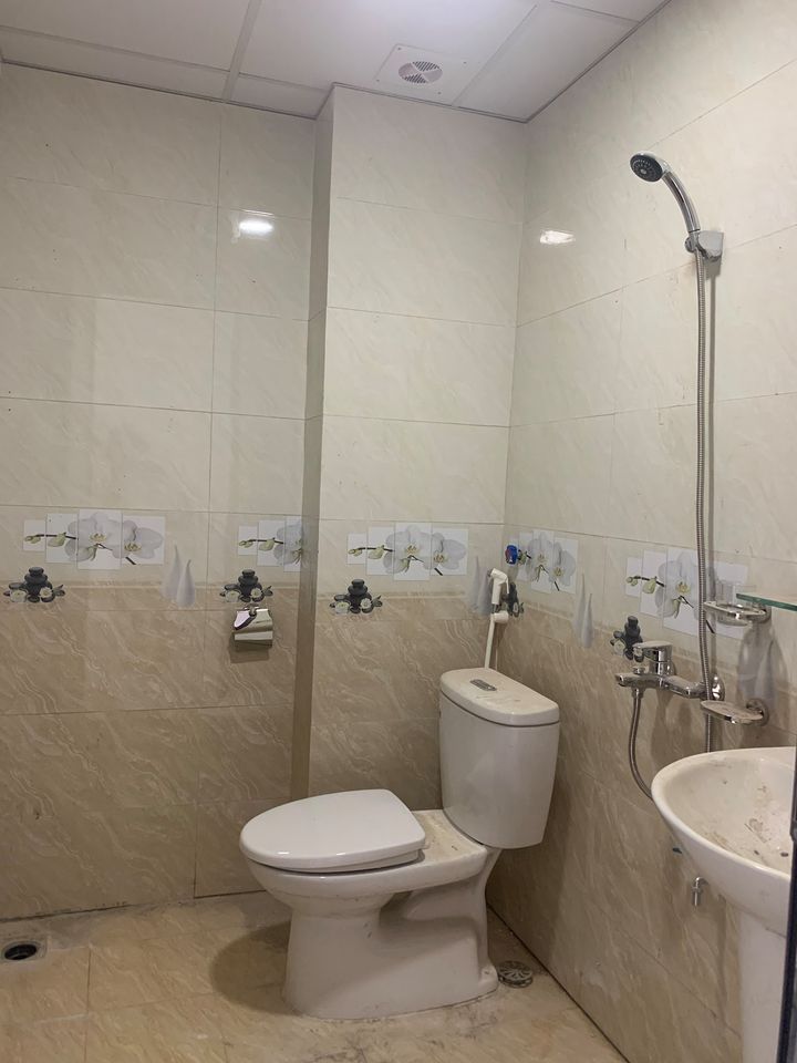 BÁN GẤP NHÀ MỚI NGÔ QUYỀN 42M2 ,SỔ VUÔNG VẮN,2MẶT THOÁNG,Ô TÔ ĐỖ CÁCH NHÀ 15M